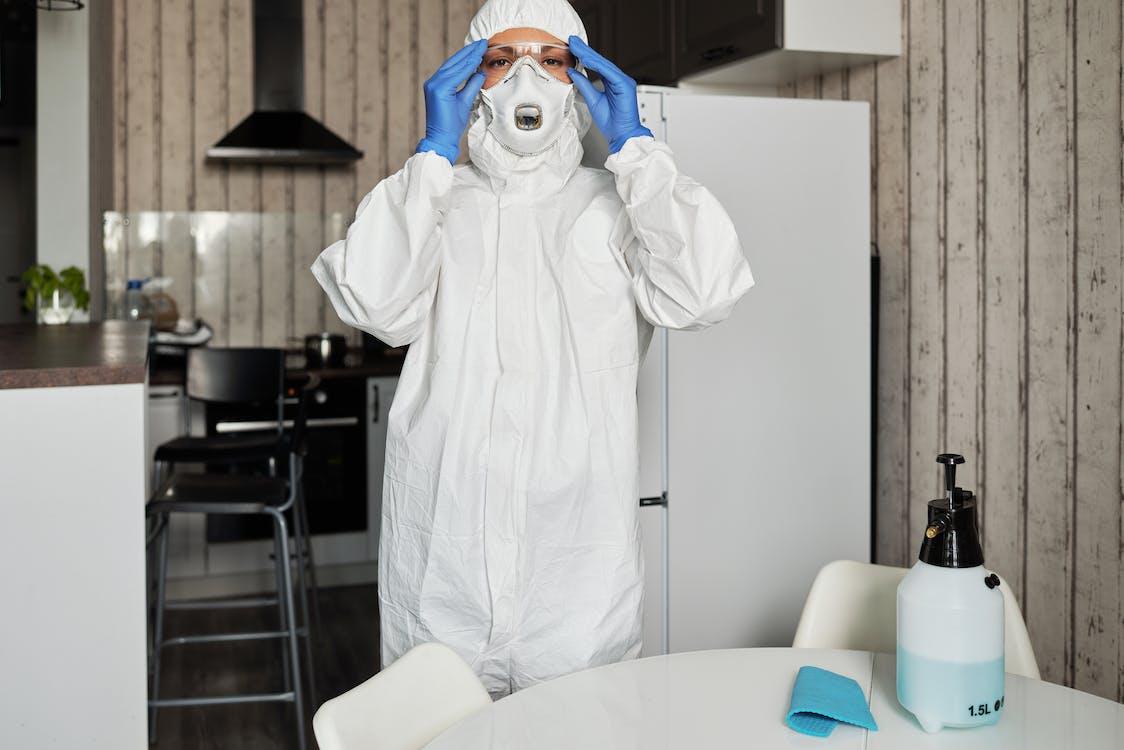 An image of a pest control expert